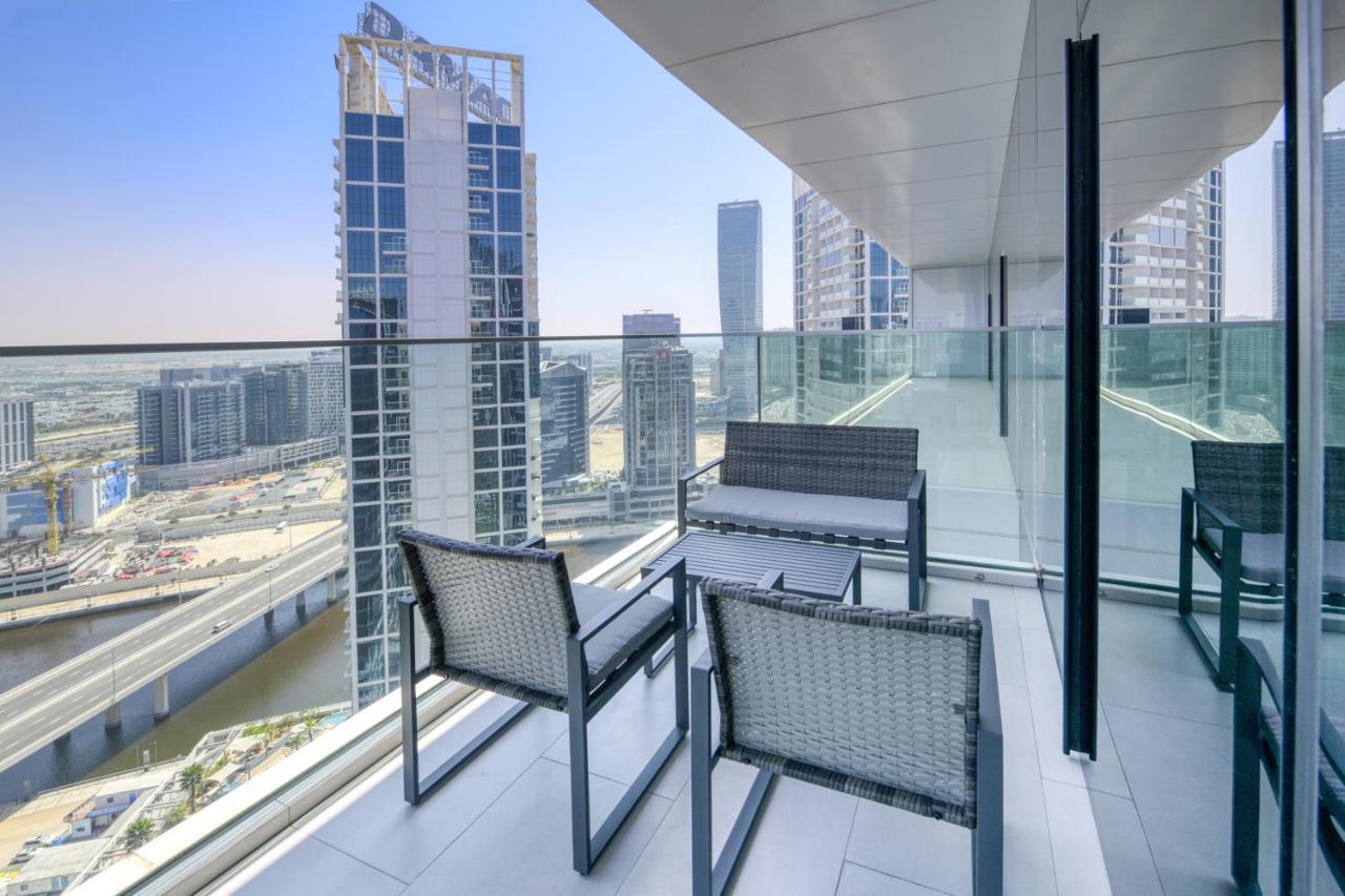 Maison Privee - Luxury, Spacious, Modern Near Burj Khalifa And Dubai Canal Exteriör bild