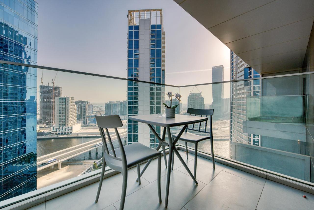 Maison Privee - Luxury, Spacious, Modern Near Burj Khalifa And Dubai Canal Exteriör bild